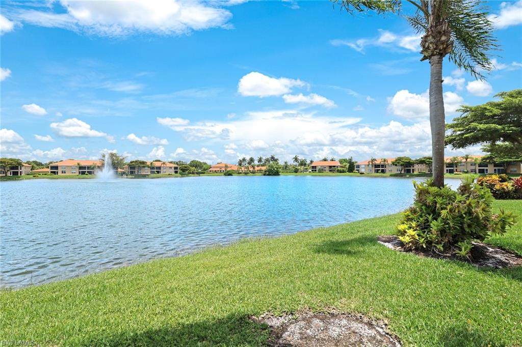 6512 Huntington Lakes Cir - Photo 1