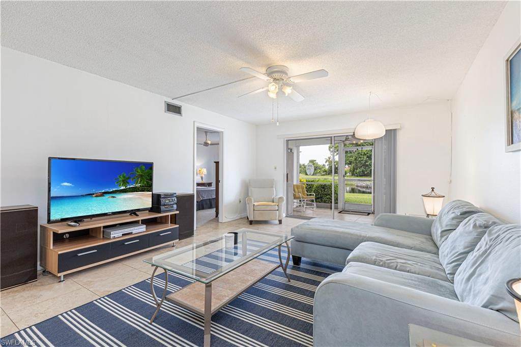 200 Valley Stream Dr - Photo 1