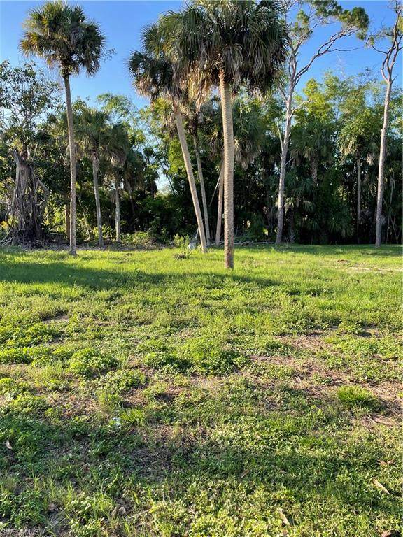 27600 Pierce Ave - Photo 1