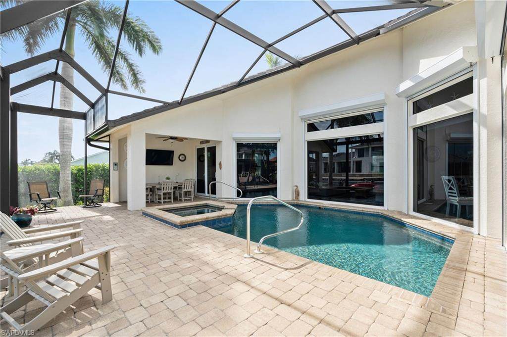 241 Grapewood Ct - Photo 1