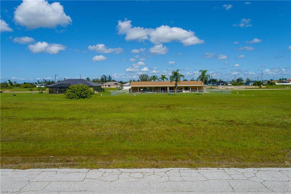 2507 7th Ter - Photo 1