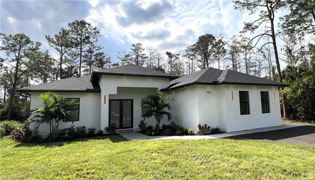 3456 18TH AVE NE - Photo 1