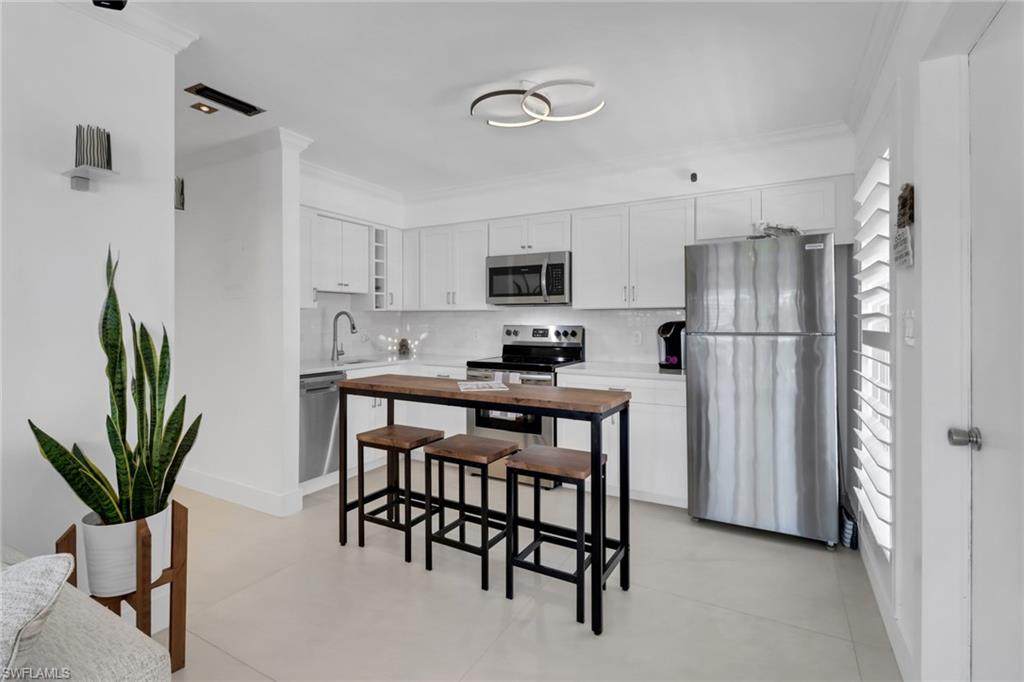 1215 Edington Pl - Photo 1