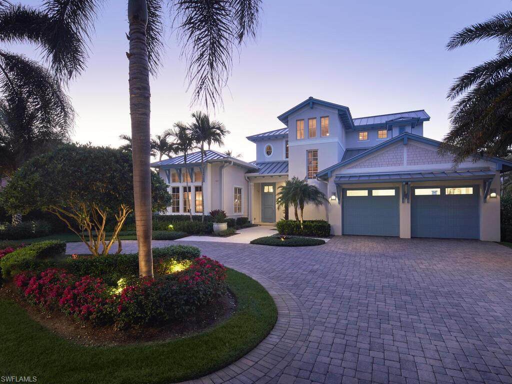 631 Broad Ct - Photo 1