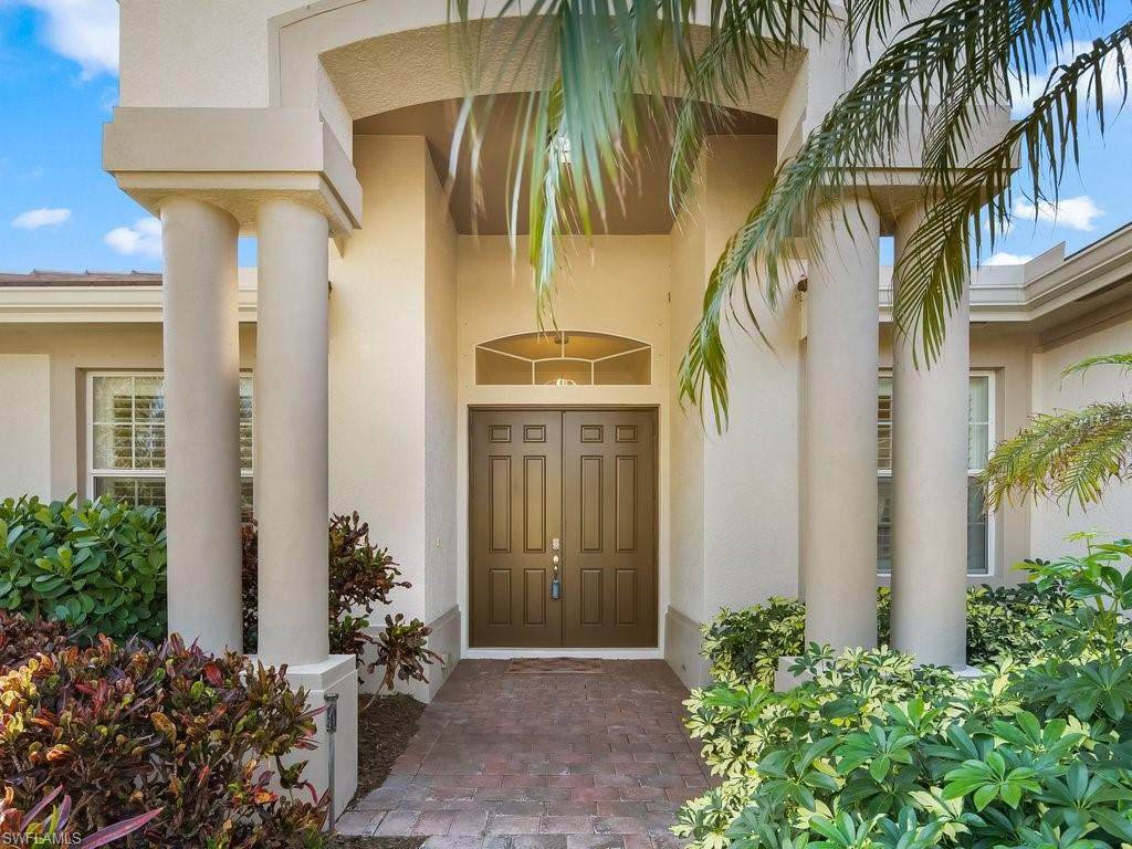 442 Saddlebrook Ln - Photo 1