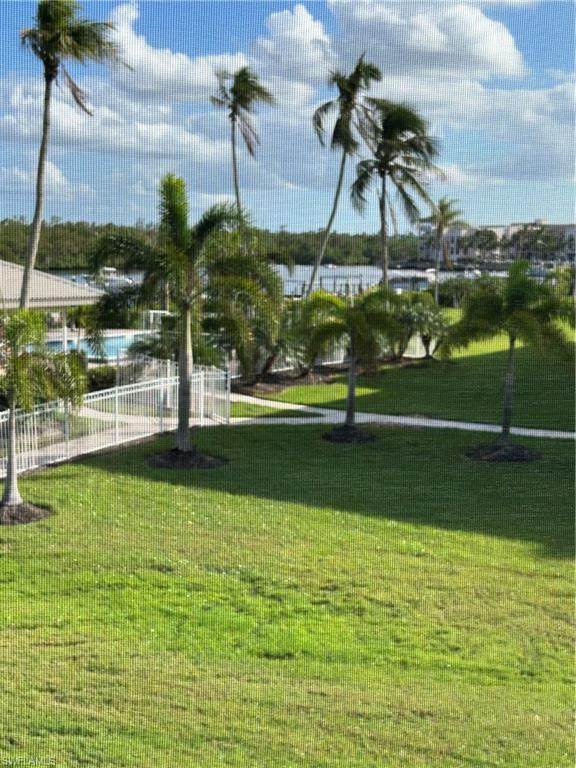 305 Goodlette Rd - Photo 1