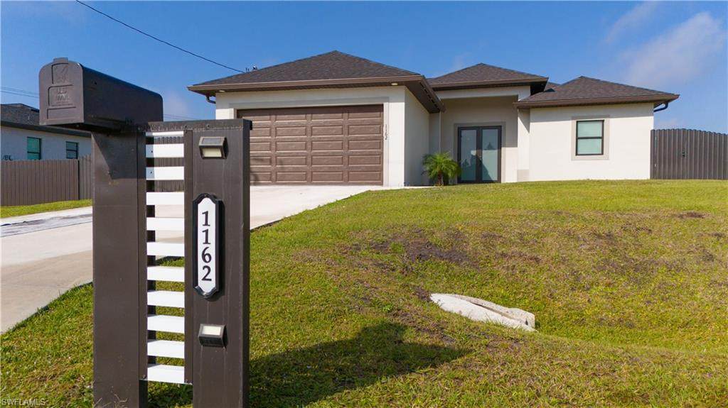 1162 Helen Ave - Photo 1