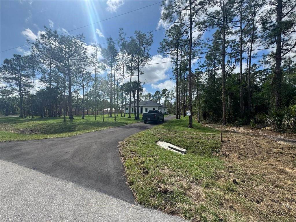 2852 6th Ave - Photo 1