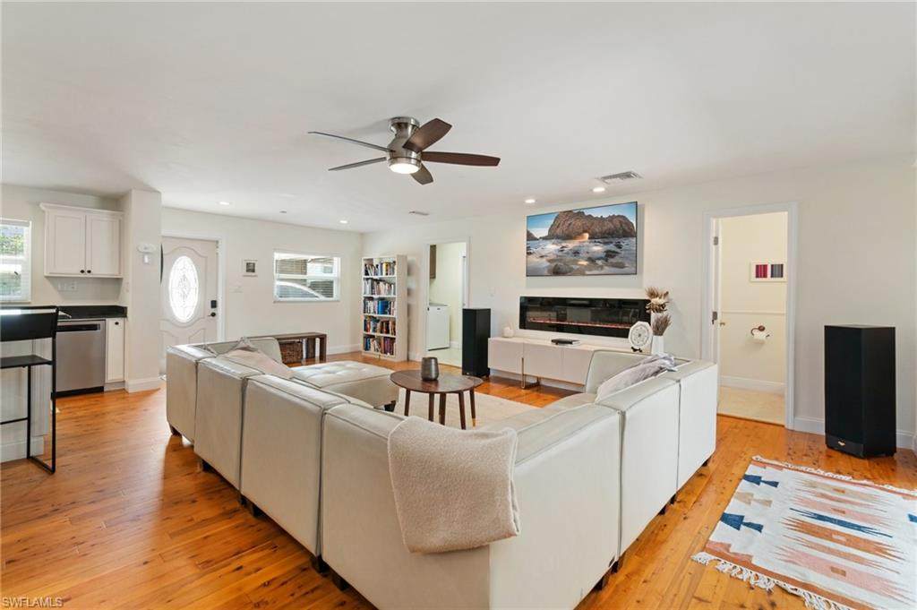 27404 Tennessee St - Photo 1