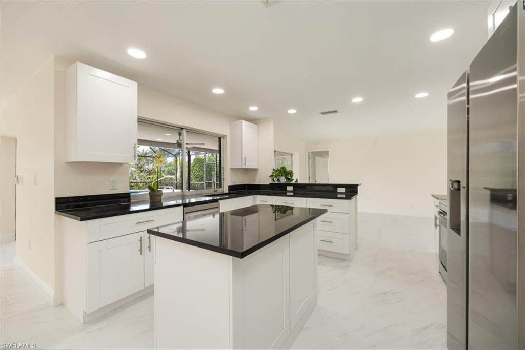 2232 Longboat Dr - Photo 1