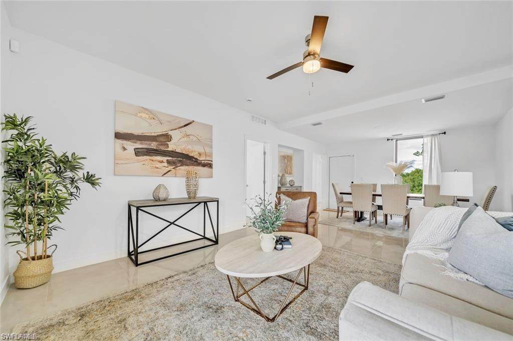 805 James Ave - Photo 1