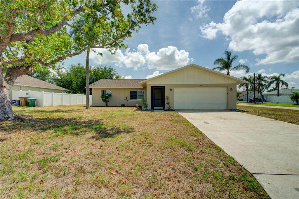 1327 21st Ave - Photo 1