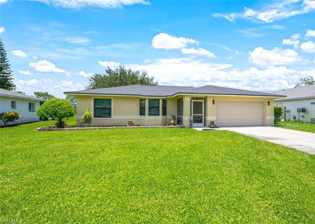 725 Grove Dr - Photo 1