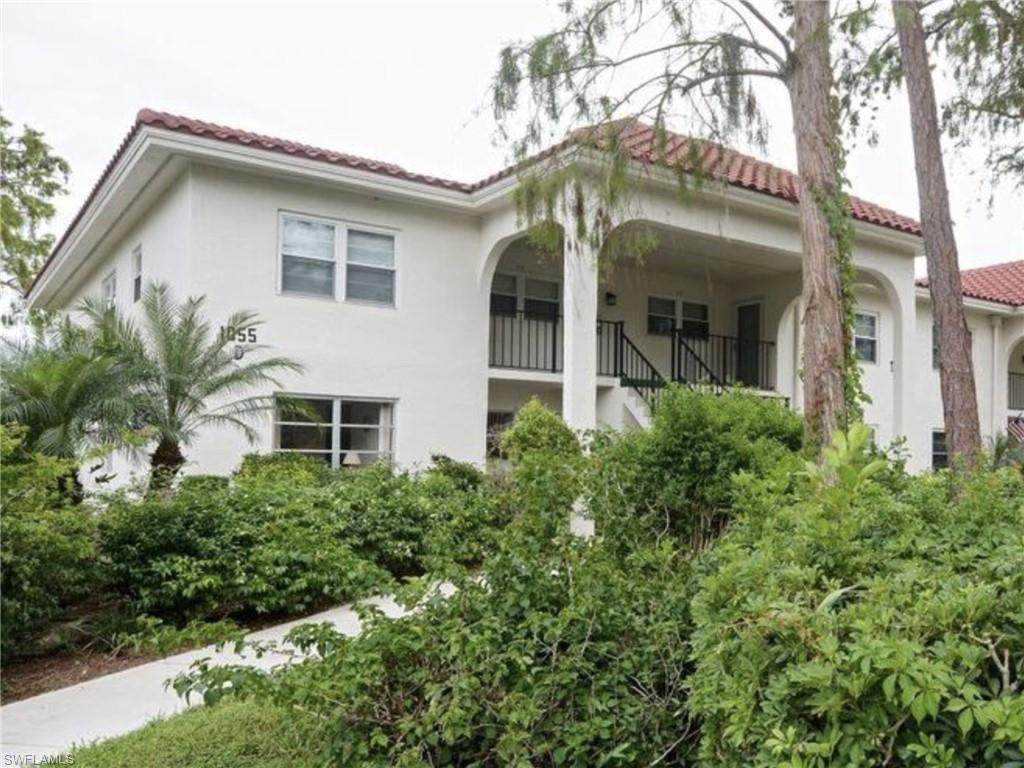 1055 Forest Lakes Dr - Photo 1