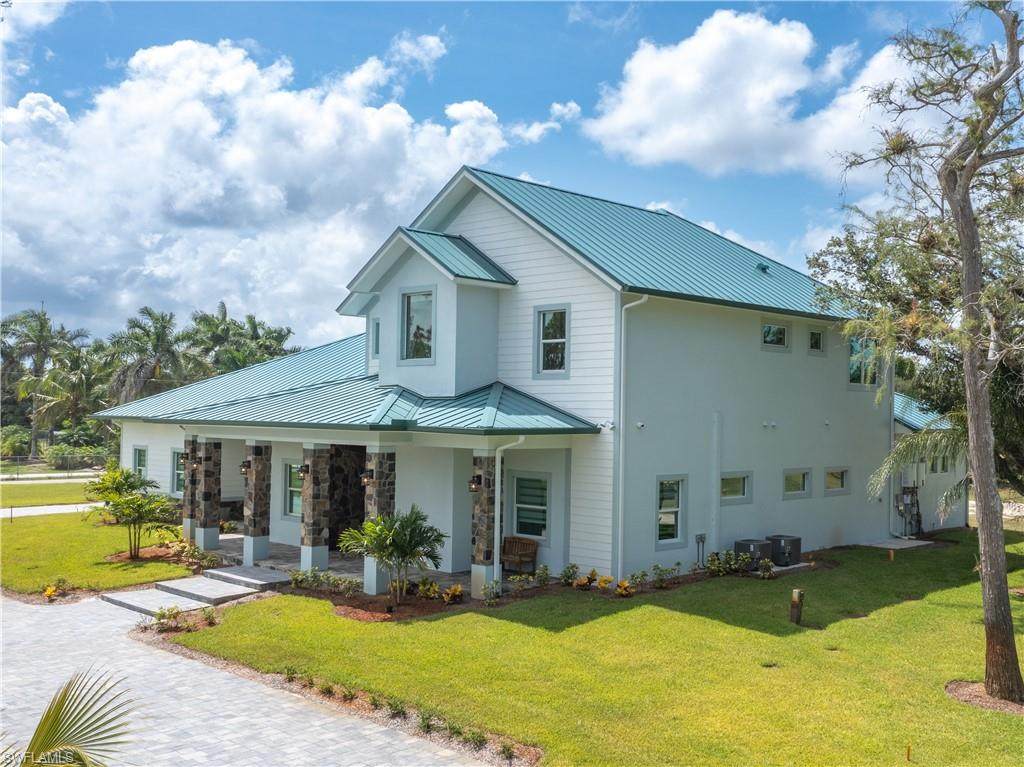 256 Price St - Photo 1