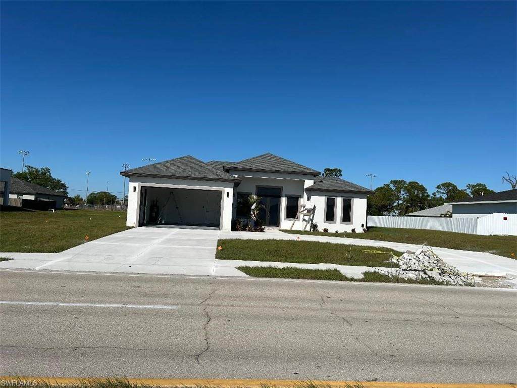 1026 Chiquita Blvd - Photo 1