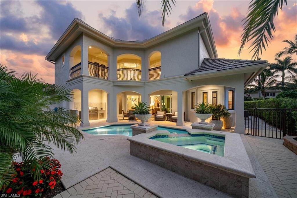 https://bt-photos.global.ssl.fastly.net/naples/orig_boomver_1_225063404-2.jpg