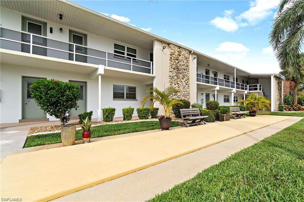 708 Victoria Dr - Photo 1