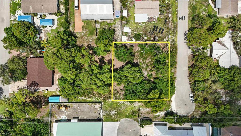4295 Pine Lake Rd - Photo 1