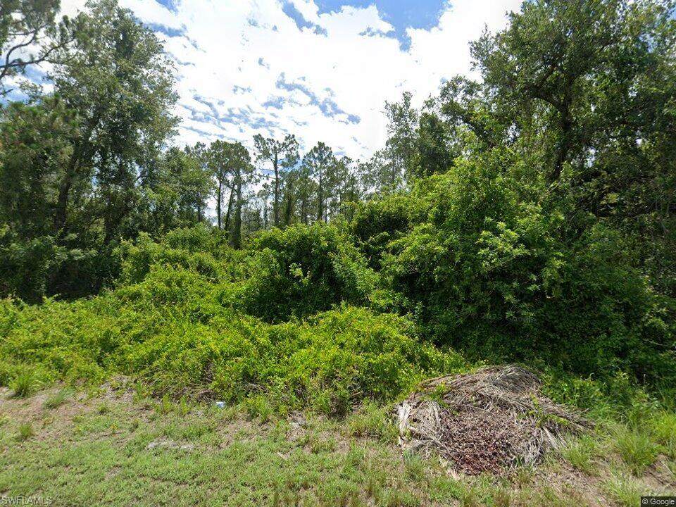 1860 Maurice Ave - Photo 1