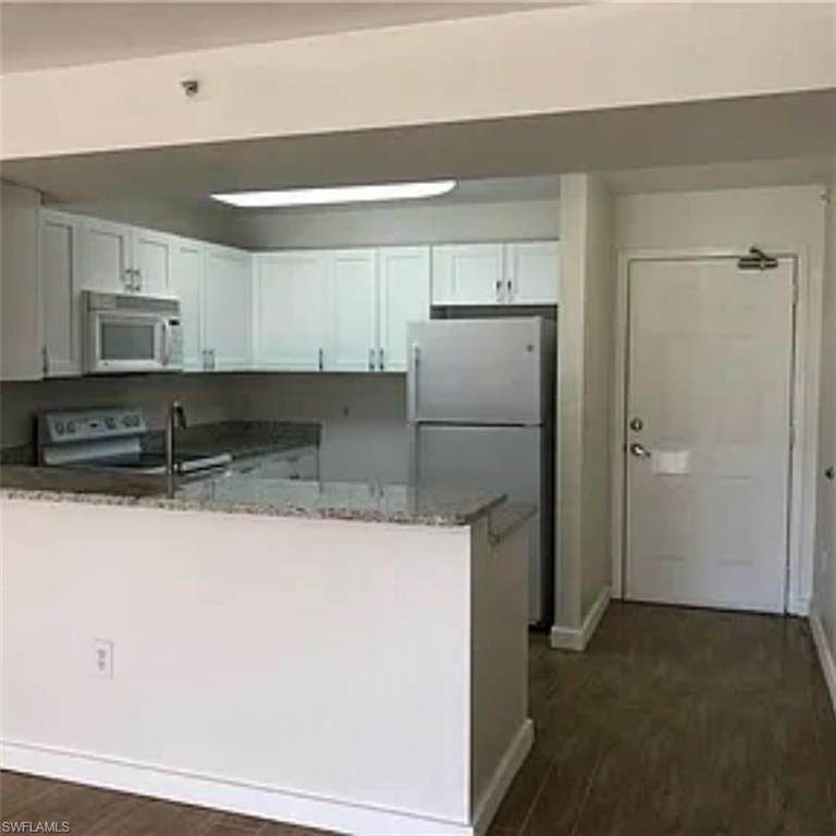 8304 Key Royal Cir - Photo 1