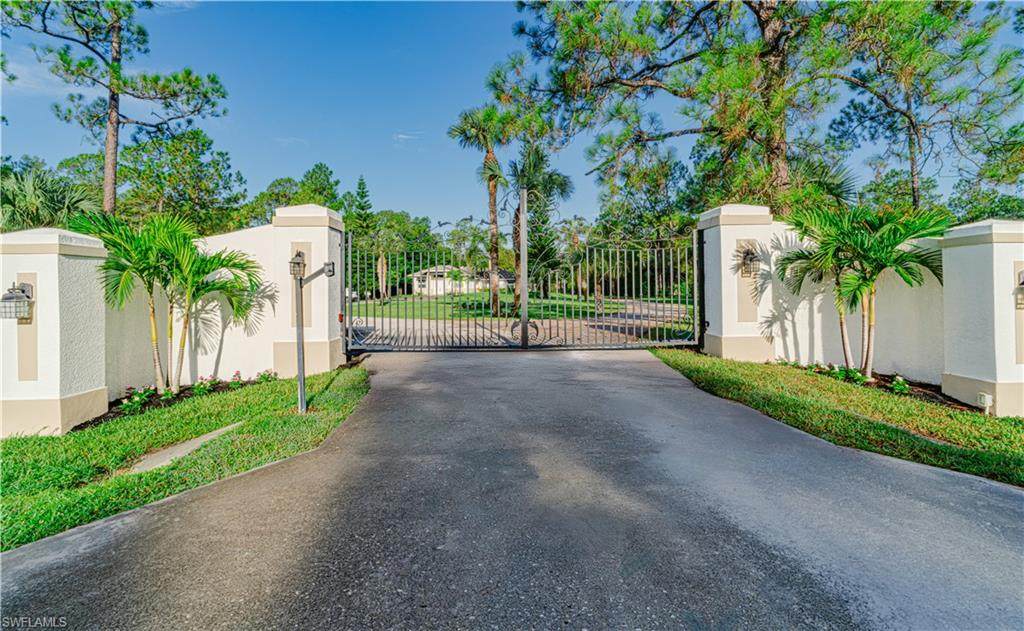 131 25th St - Photo 1