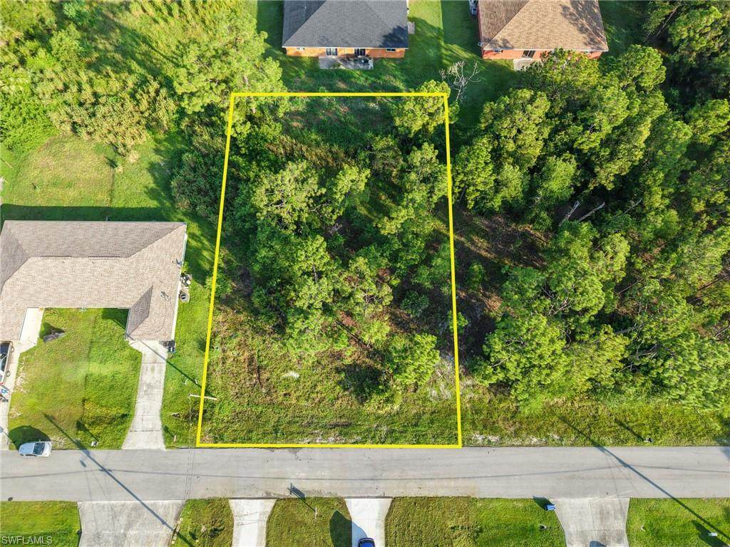 2430 Lola Ave - Photo 1