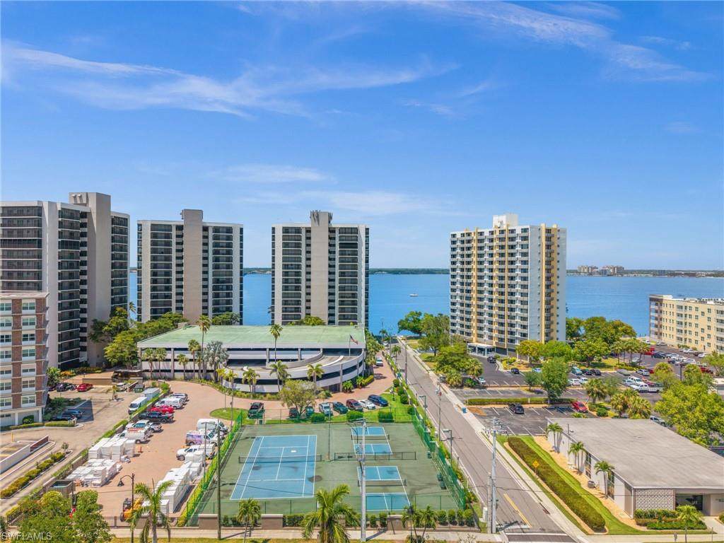 1900 Virginia Ave - Photo 1