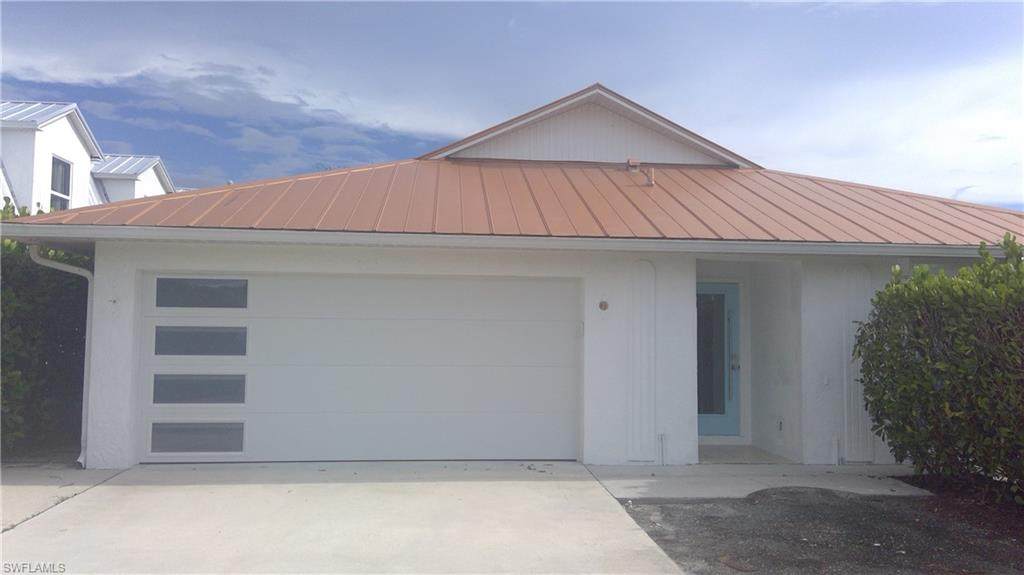 772 100th Ave - Photo 1