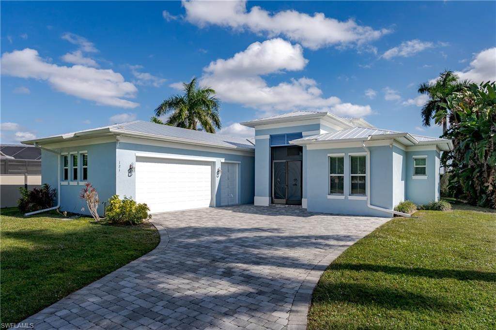 121 Newport Dr - Photo 1