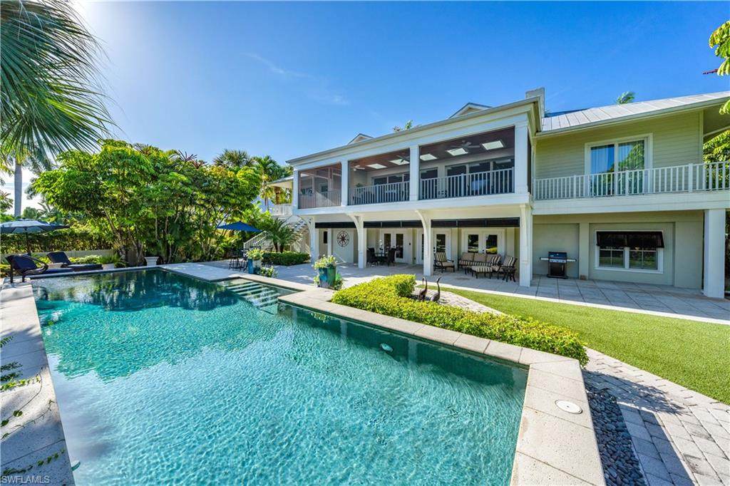 491 17th Ave - Photo 1