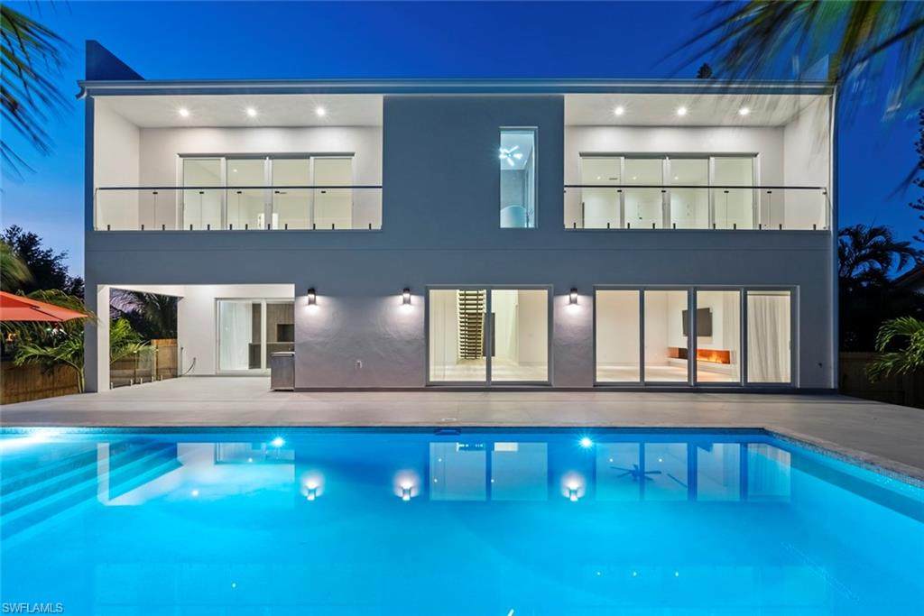 1135 Bluebird Ave - Photo 1