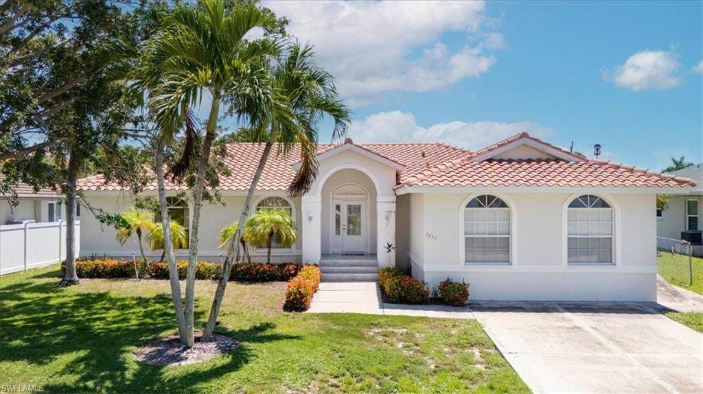 1833 Bahama Ave - Photo 1