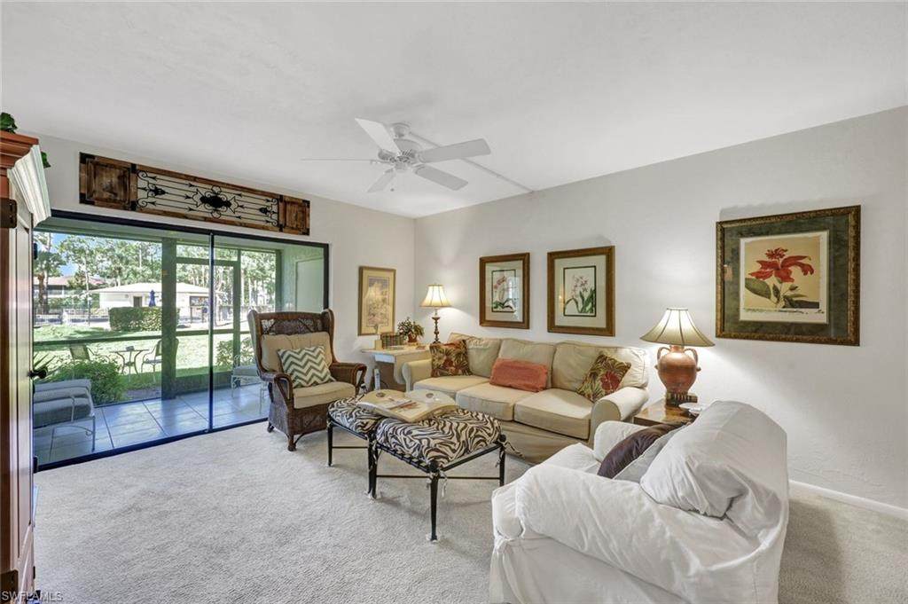 1733 Courtyard Way - Photo 1