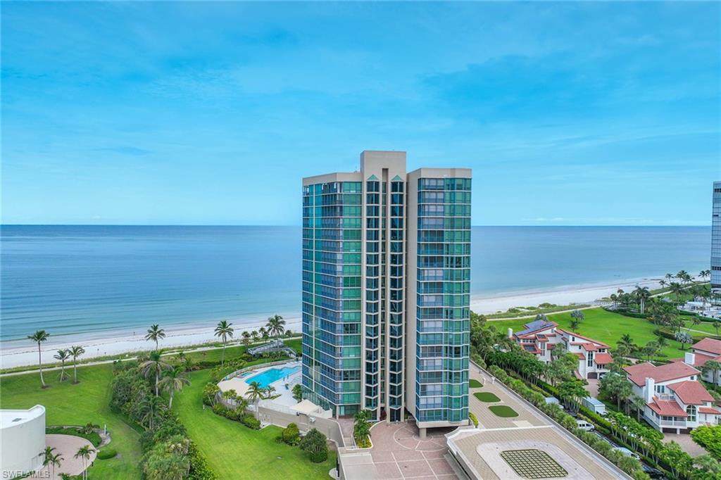 4651 Gulf Shore Blvd - Photo 1