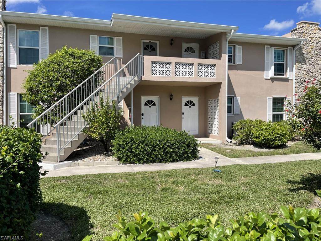 221 Cypress Way - Photo 1