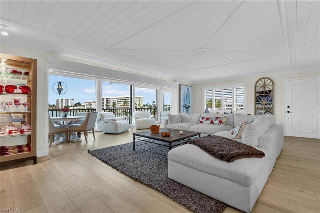 222 Harbour Dr - Photo 1