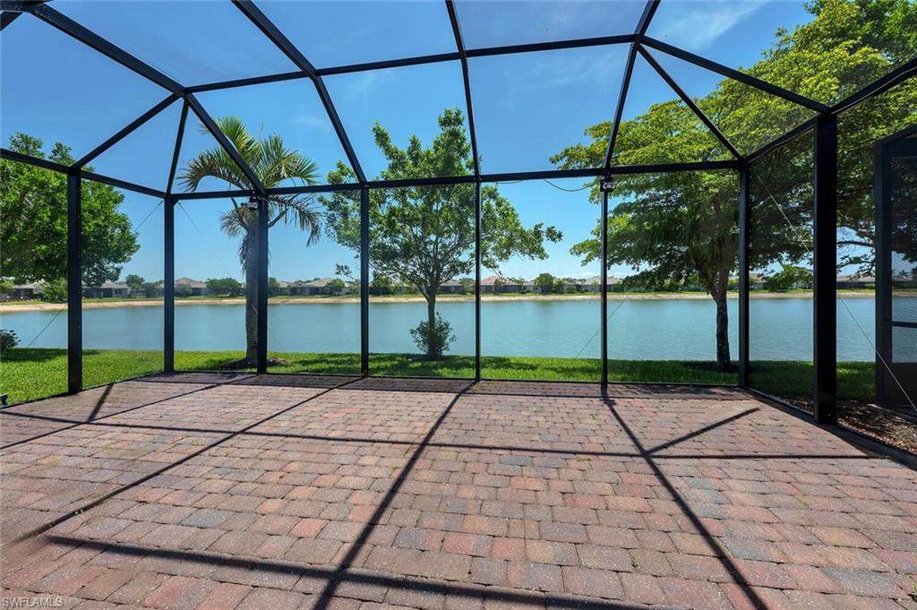 14940 Edgewater Cir - Photo 1
