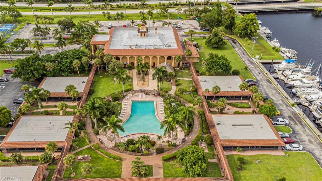 525 Newport Dr - Photo 1