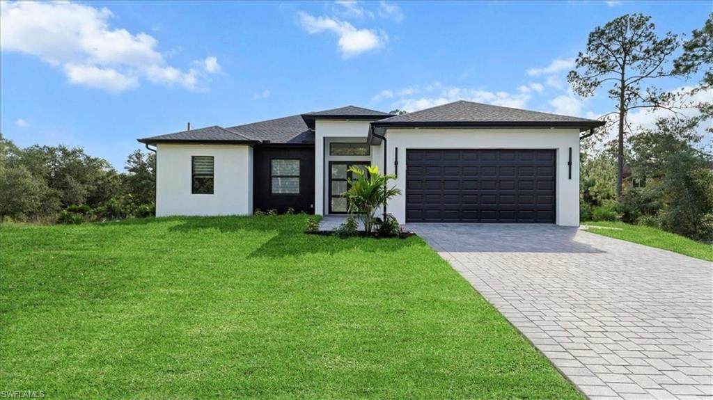 910 Truman Ave - Photo 1