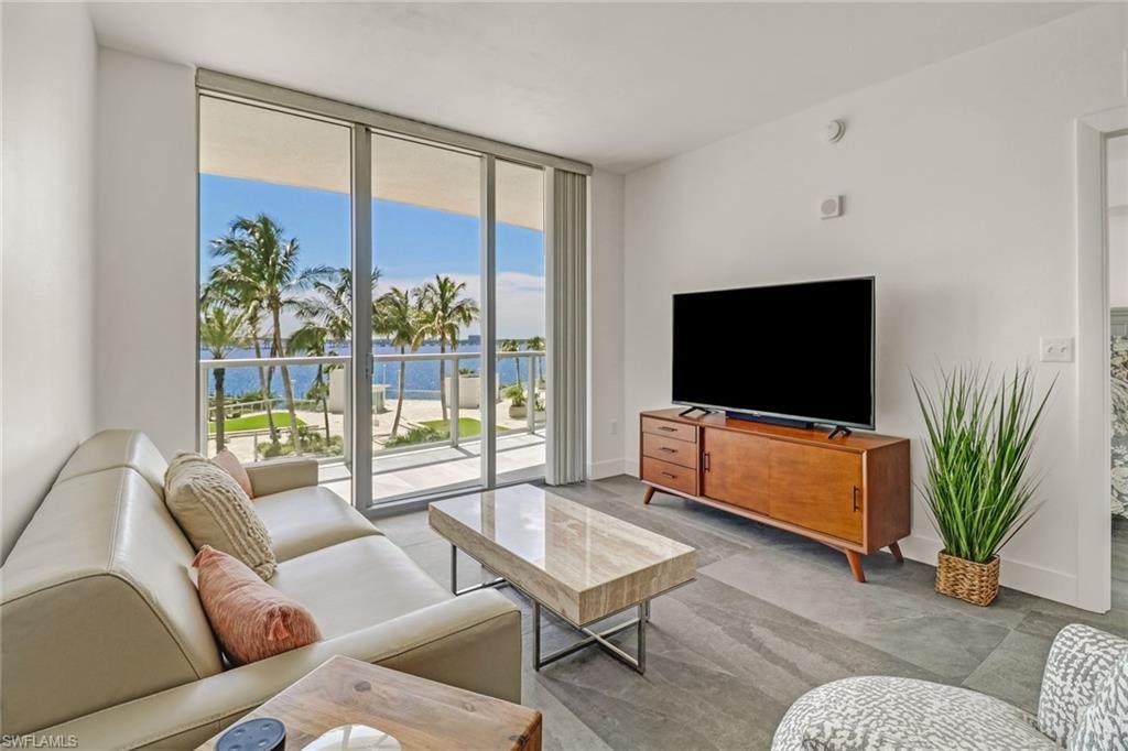 3000 Oasis Grand Blvd - Photo 1