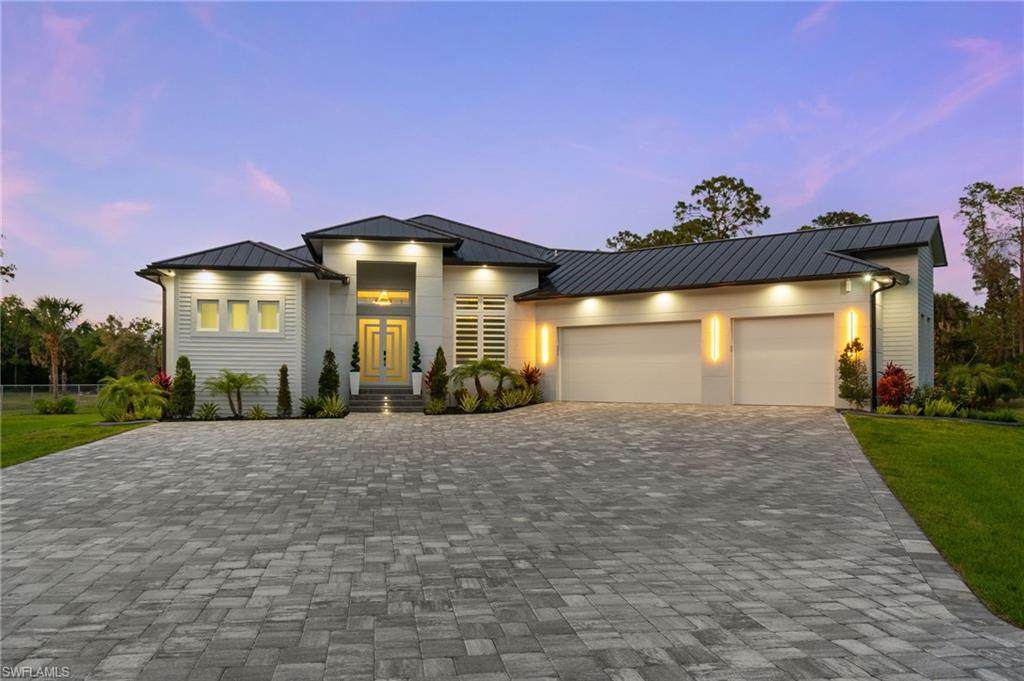 431 16th Ave - Photo 1