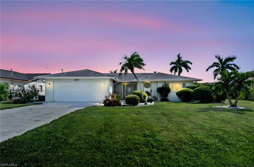 2030 25th Ter - Photo 1