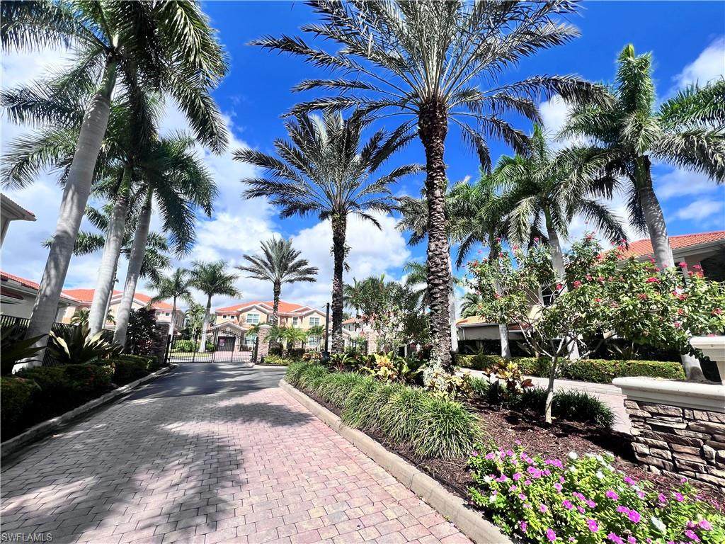 https://bt-photos.global.ssl.fastly.net/naples/orig_boomver_1_225074071-2.jpg