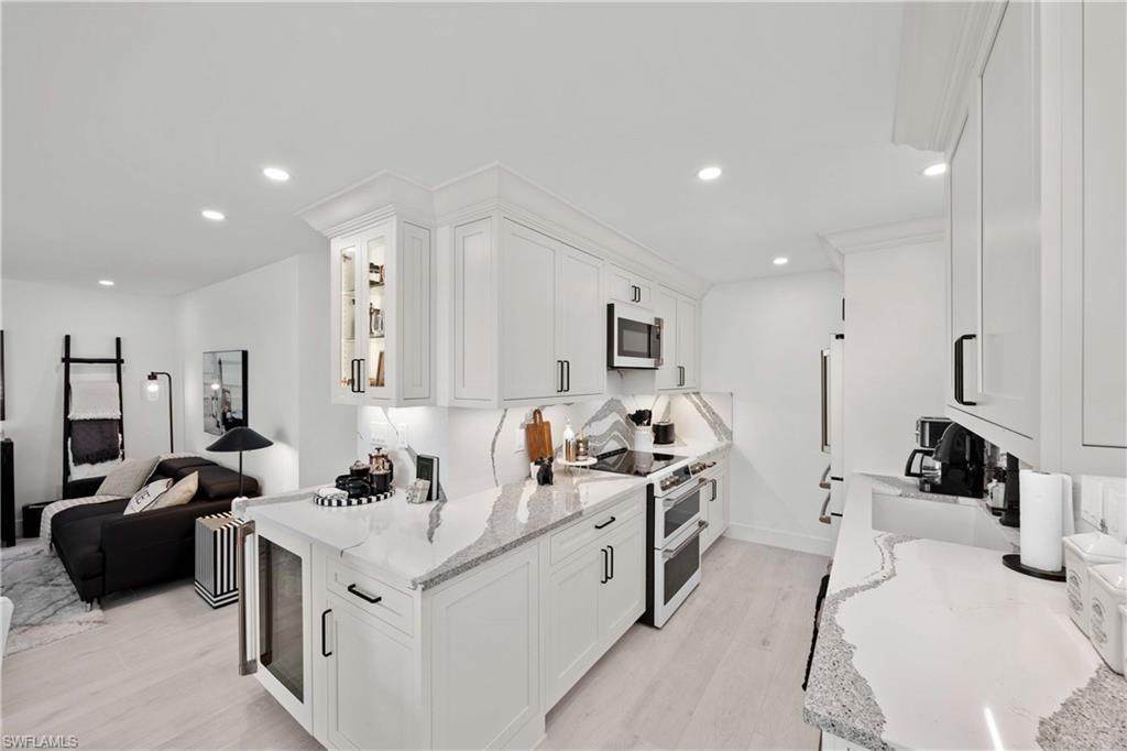 2100 Gulf Shore Blvd - Photo 1