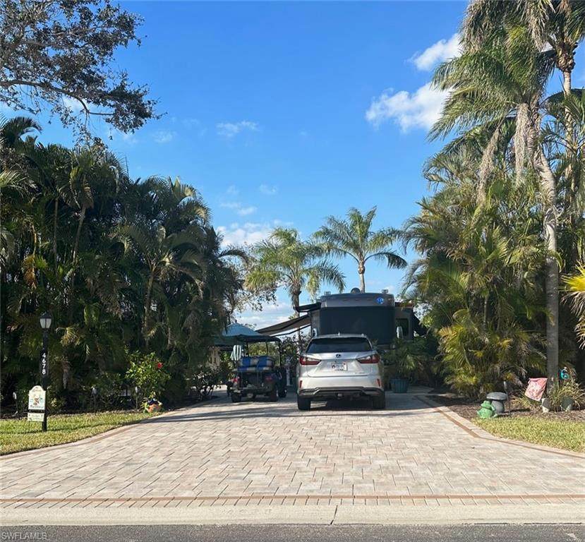 4678 Southern Breeze Dr - Photo 1