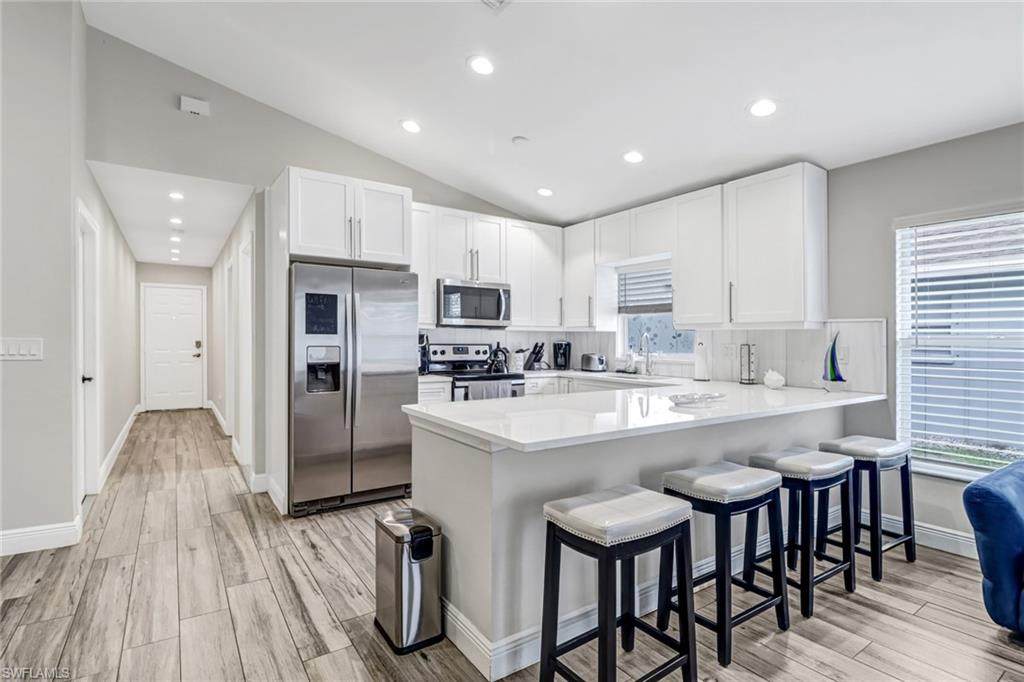 851 102nd Ave - Photo 1