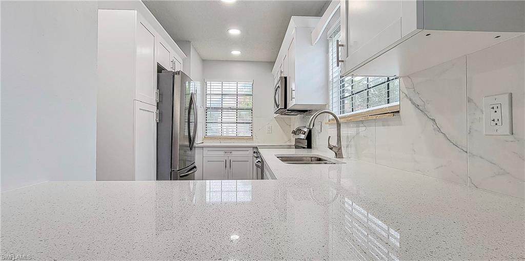 5367 Treetops Dr - Photo 1