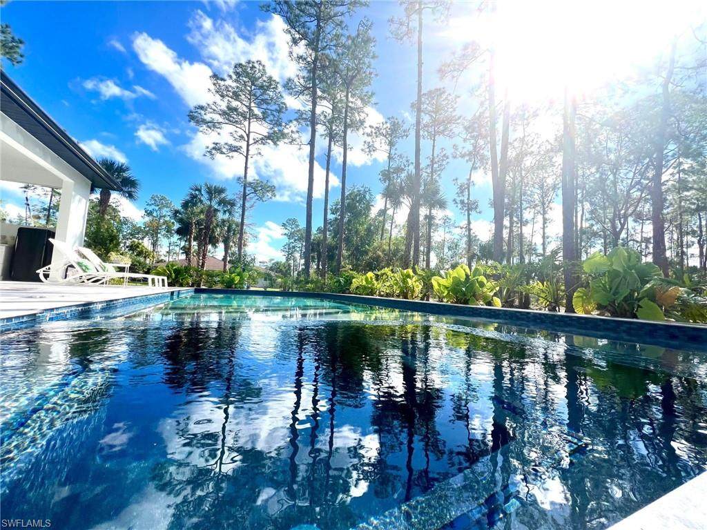 510 12th Ave - Photo 1