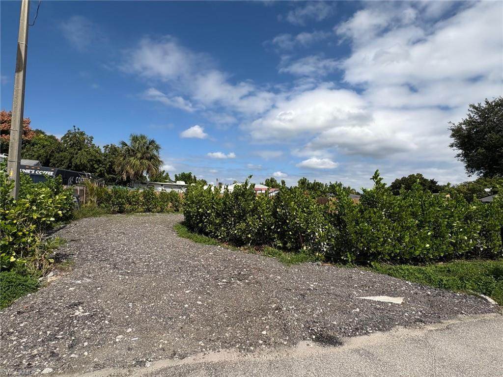 https://bt-photos.global.ssl.fastly.net/naples/orig_boomver_1_225077702-2.jpg